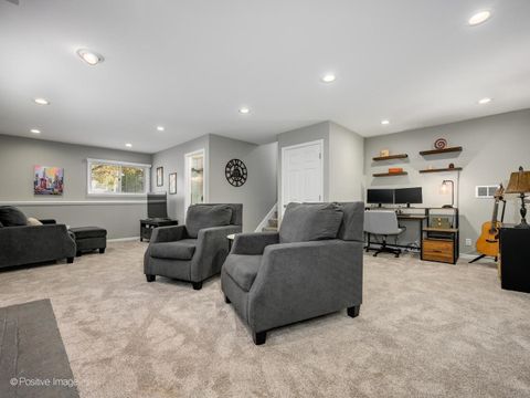 Tiny photo for 0S015 Cottonwood Drive, Wheaton, IL 60187 (MLS # 12495797)