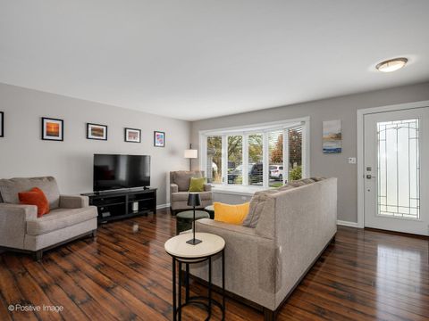 Tiny photo for 0S015 Cottonwood Drive, Wheaton, IL 60187 (MLS # 12495797)