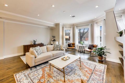 Tiny photo for 1034 E 47th Street #1W, Chicago, IL 60653 (MLS # 12633152)