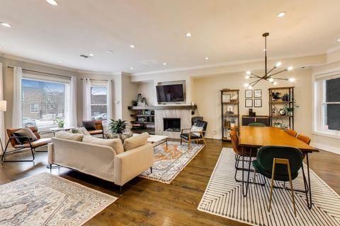 Tiny photo for 1034 E 47th Street #1W, Chicago, IL 60653 (MLS # 12633152)