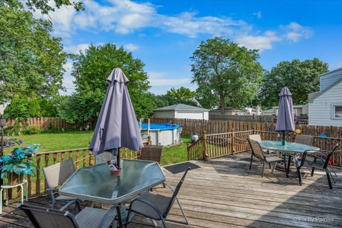 Tiny photo for 249 W Butterfield Road, Elmhurst, IL 60126 (MLS # 12790138)