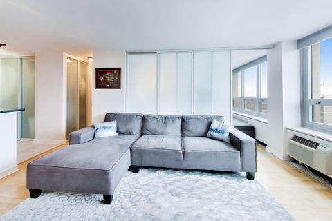 Tiny photo for 88 W Schiller Street #2903L, Chicago, IL 60610 (MLS # 12635277)