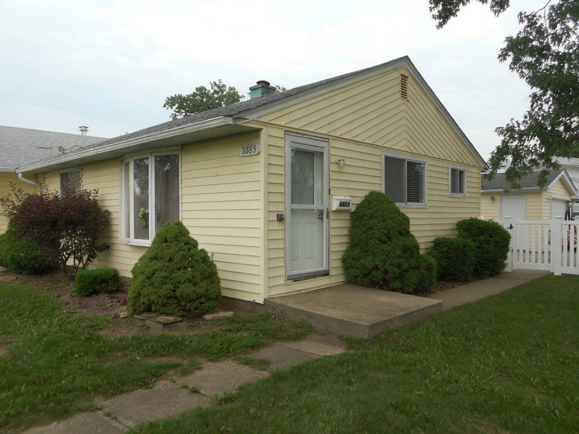 8865 S Ryan Road