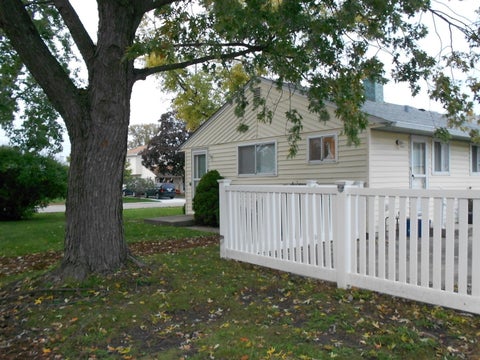 Tiny photo for 8865 S Ryan Road, Hometown, IL 60456 (MLS # 12694911)