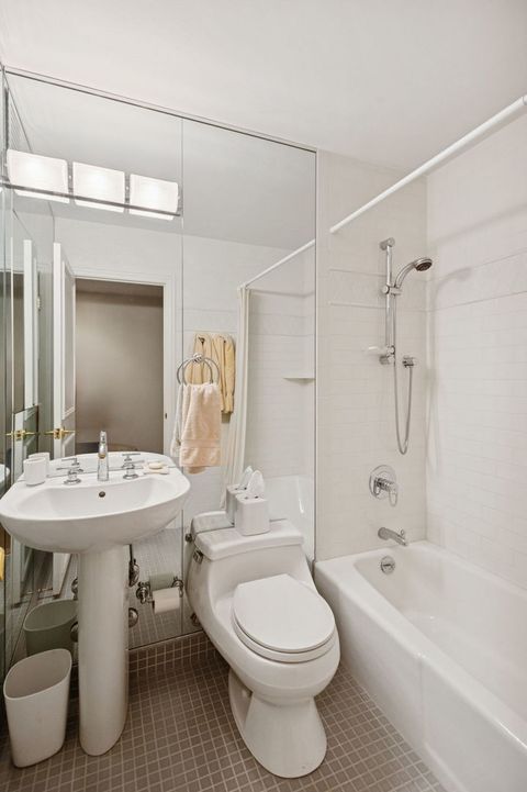 Tiny photo for 1040 N LAKE SHORE Drive #30D, Chicago, IL 60611 (MLS # 12479578)