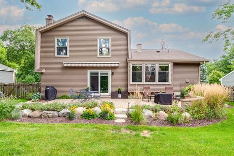 Tiny photo for 1211 Parliament Court, Libertyville, IL 60048 (MLS # 12460728)