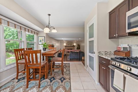 Tiny photo for 1211 Parliament Court, Libertyville, IL 60048 (MLS # 12460728)