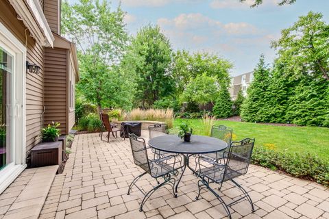 Tiny photo for 1211 Parliament Court, Libertyville, IL 60048 (MLS # 12460728)