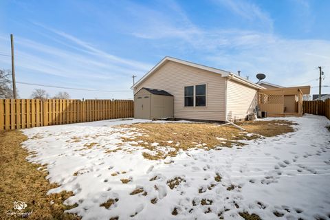 Tiny photo for 107 Eastern Illinois Street, St. Anne, IL 60964 (MLS # 12563199)