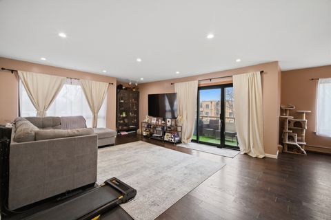 Tiny photo for 1926 Prairie Square #313, Schaumburg, IL 60173 (MLS # 12608146)