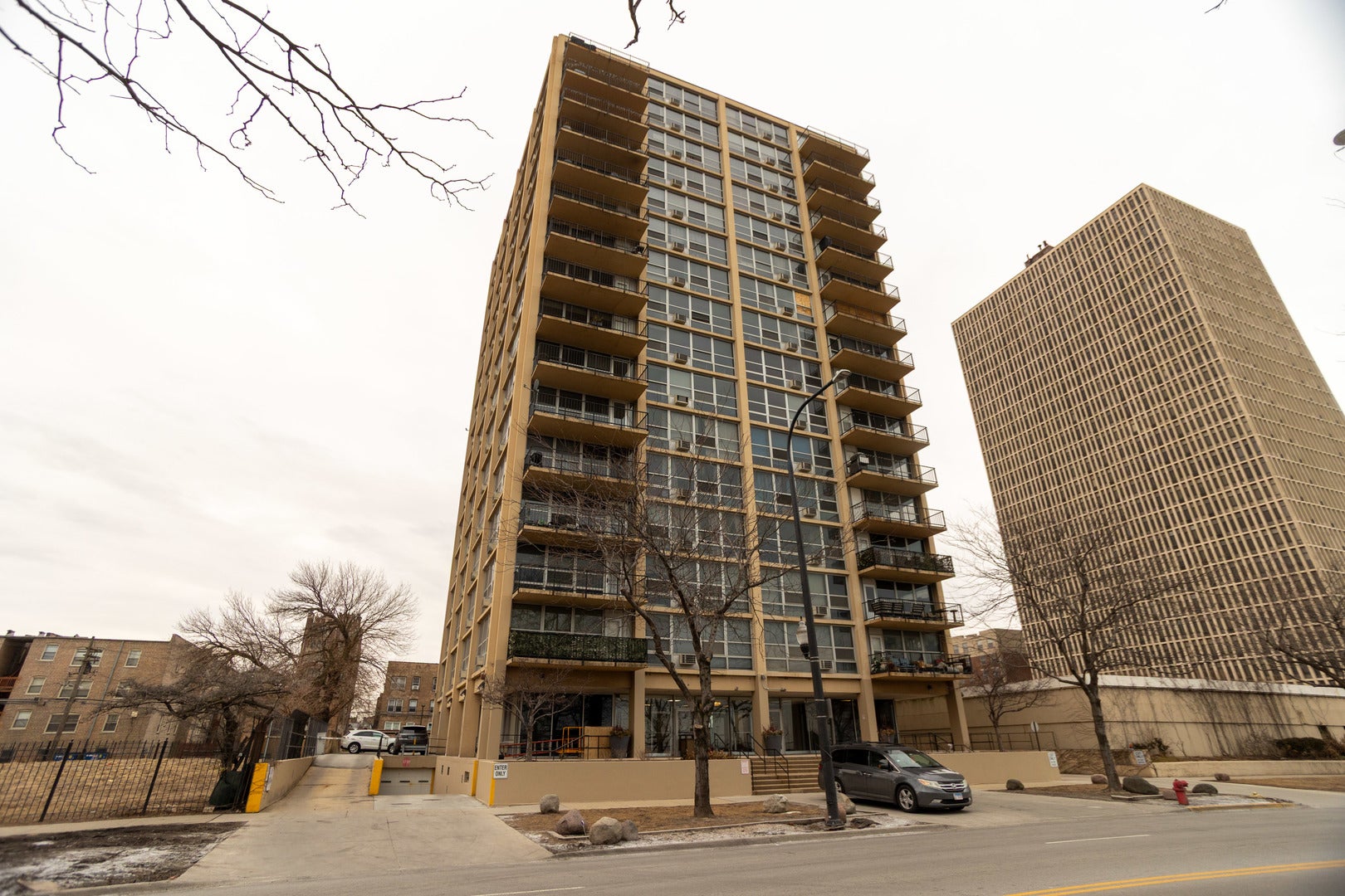 6730 S South Shore Drive 501