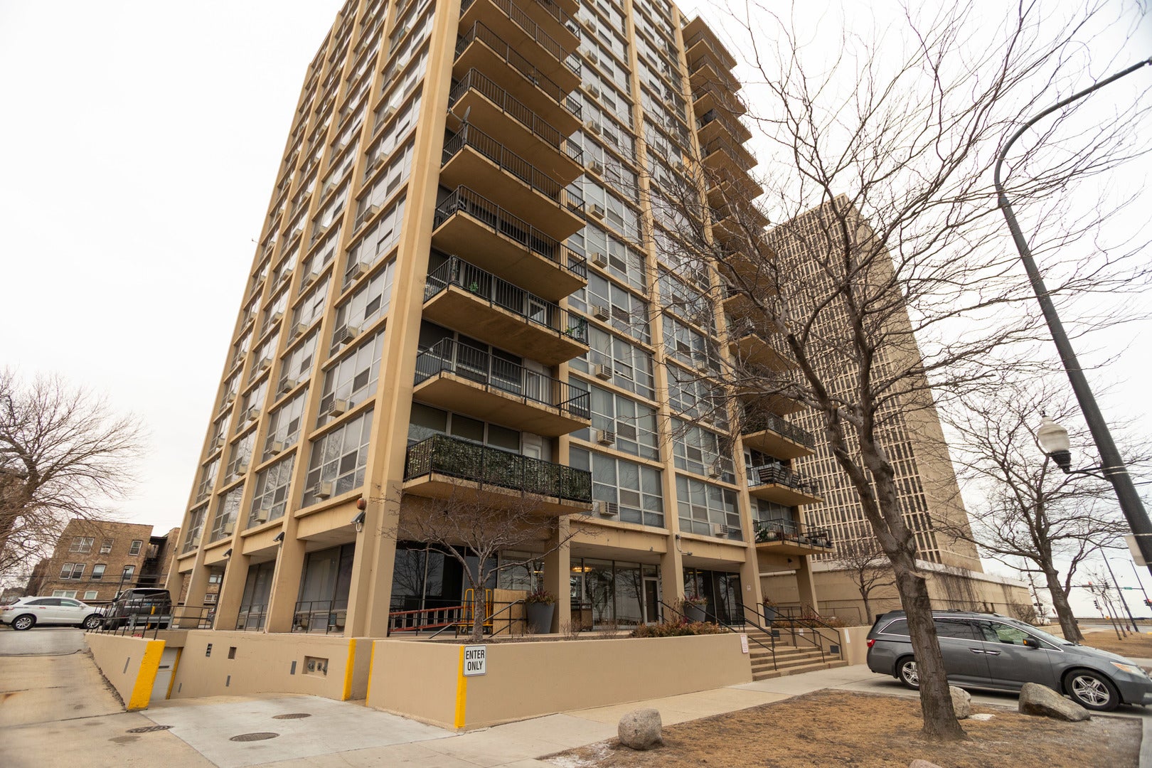6730 S South Shore Drive 501