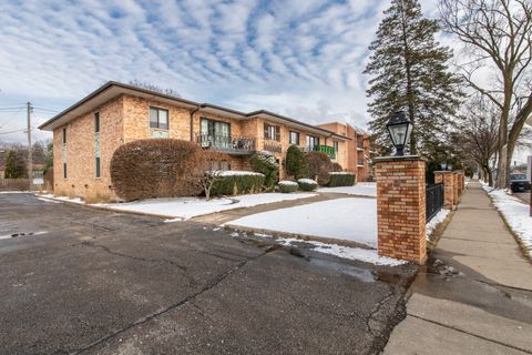 A home in Park Ridge