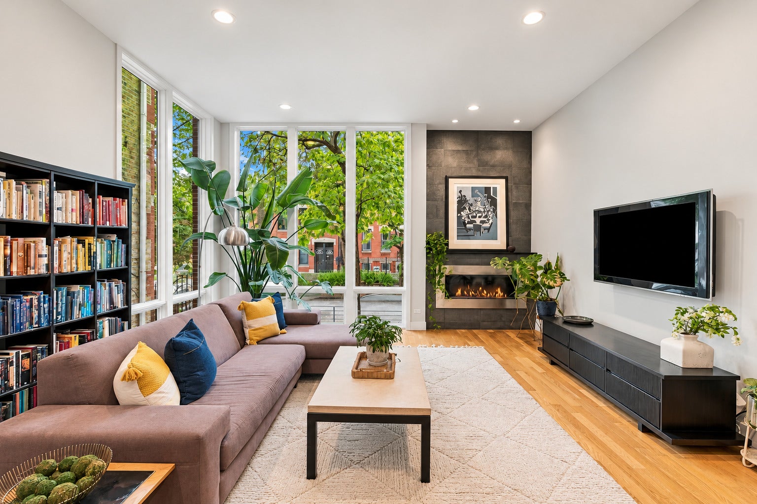 1824 W Superior Street