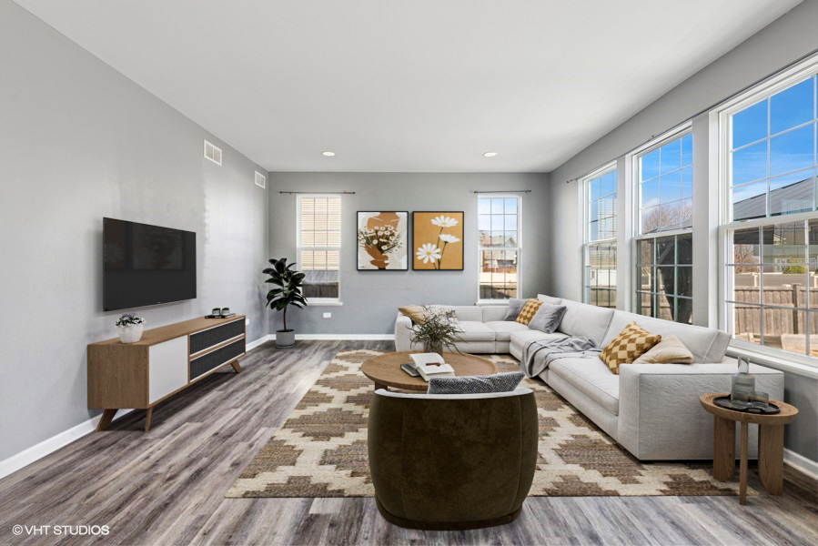 708 Long Ridge Trail