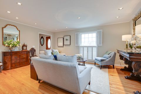 Tiny photo for 22 Regent Lane, Lincolnshire, IL 60069 (MLS # 12623875)