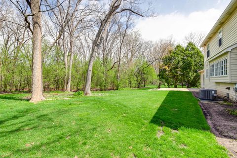 Tiny photo for 22 Regent Lane, Lincolnshire, IL 60069 (MLS # 12623875)