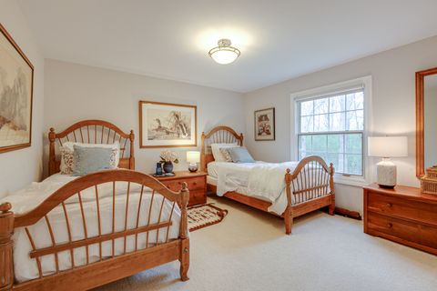 Tiny photo for 22 Regent Lane, Lincolnshire, IL 60069 (MLS # 12623875)