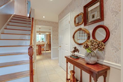Tiny photo for 22 Regent Lane, Lincolnshire, IL 60069 (MLS # 12623875)