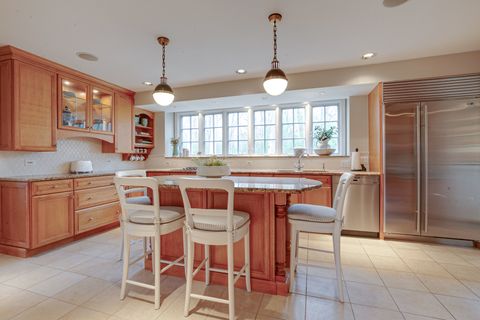 Tiny photo for 22 Regent Lane, Lincolnshire, IL 60069 (MLS # 12623875)
