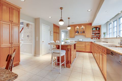 Tiny photo for 22 Regent Lane, Lincolnshire, IL 60069 (MLS # 12623875)