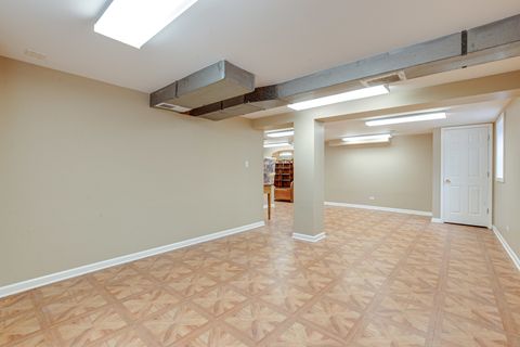 Tiny photo for 22 Regent Lane, Lincolnshire, IL 60069 (MLS # 12623875)