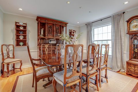 Tiny photo for 22 Regent Lane, Lincolnshire, IL 60069 (MLS # 12623875)