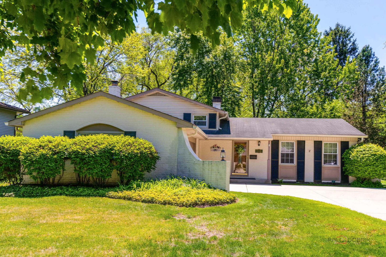 615 E Golf Road