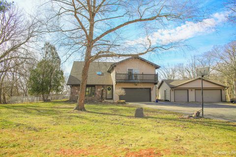 Photo of 3203 Elizabeth Street, Marengo, IL 60152 (MLS # 12529038)