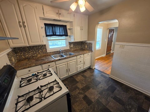 Tiny photo for 713 N 10th Street, Mt Vernon, IL 62864 (MLS # 12741352)