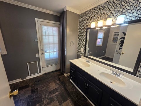 Tiny photo for 713 N 10th Street, Mt Vernon, IL 62864 (MLS # 12741352)