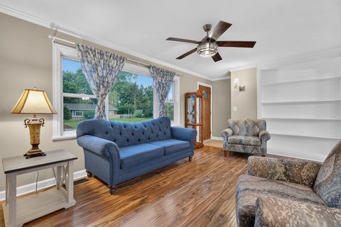 Tiny photo for 183 SUNSET Drive, Carpentersville, IL 60110 (MLS # 12654648)