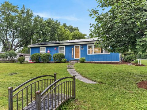 Tiny photo for 183 SUNSET Drive, Carpentersville, IL 60110 (MLS # 12654648)