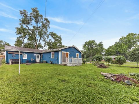 Tiny photo for 183 SUNSET Drive, Carpentersville, IL 60110 (MLS # 12654648)