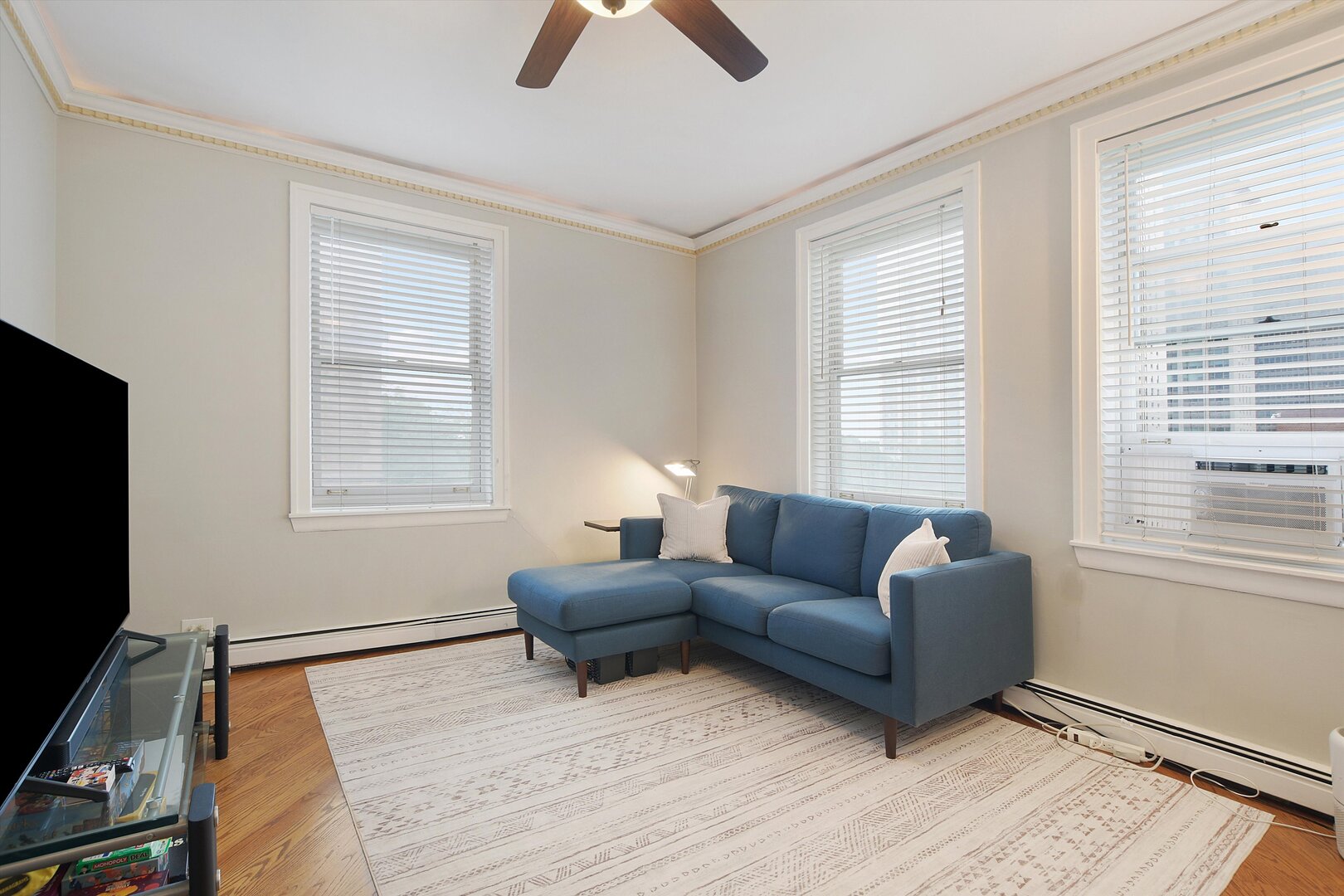 630 W Waveland Avenue 4A