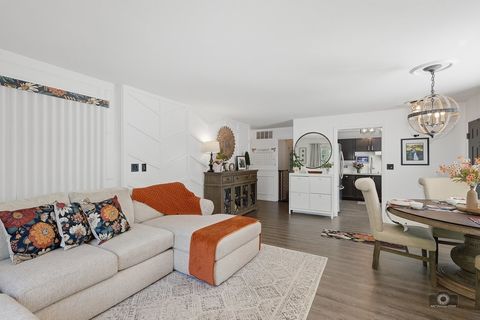 Tiny photo for 2904 Bartlett Court #102, Naperville, IL 60564 (MLS # 12651156)