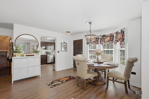 Tiny photo for 2904 Bartlett Court #102, Naperville, IL 60564 (MLS # 12651156)