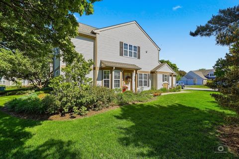 Tiny photo for 2904 Bartlett Court #102, Naperville, IL 60564 (MLS # 12651156)