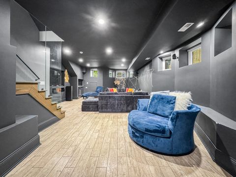 Tiny photo for 461 W Melrose Street, Chicago, IL 60657 (MLS # 12468655)
