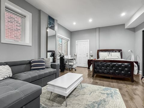 Tiny photo for 461 W Melrose Street, Chicago, IL 60657 (MLS # 12468655)