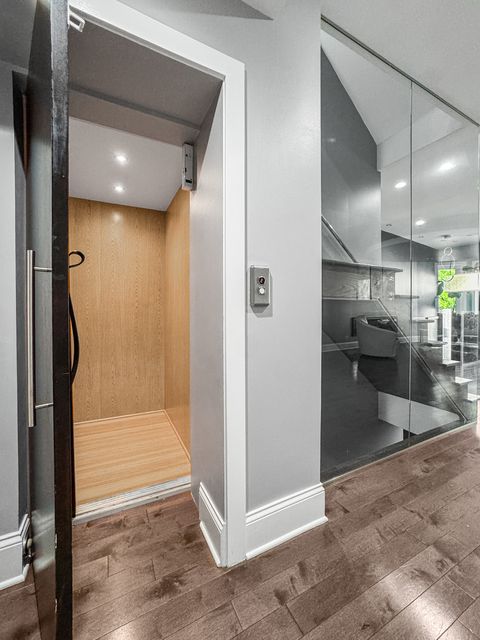 Tiny photo for 461 W Melrose Street, Chicago, IL 60657 (MLS # 12468655)