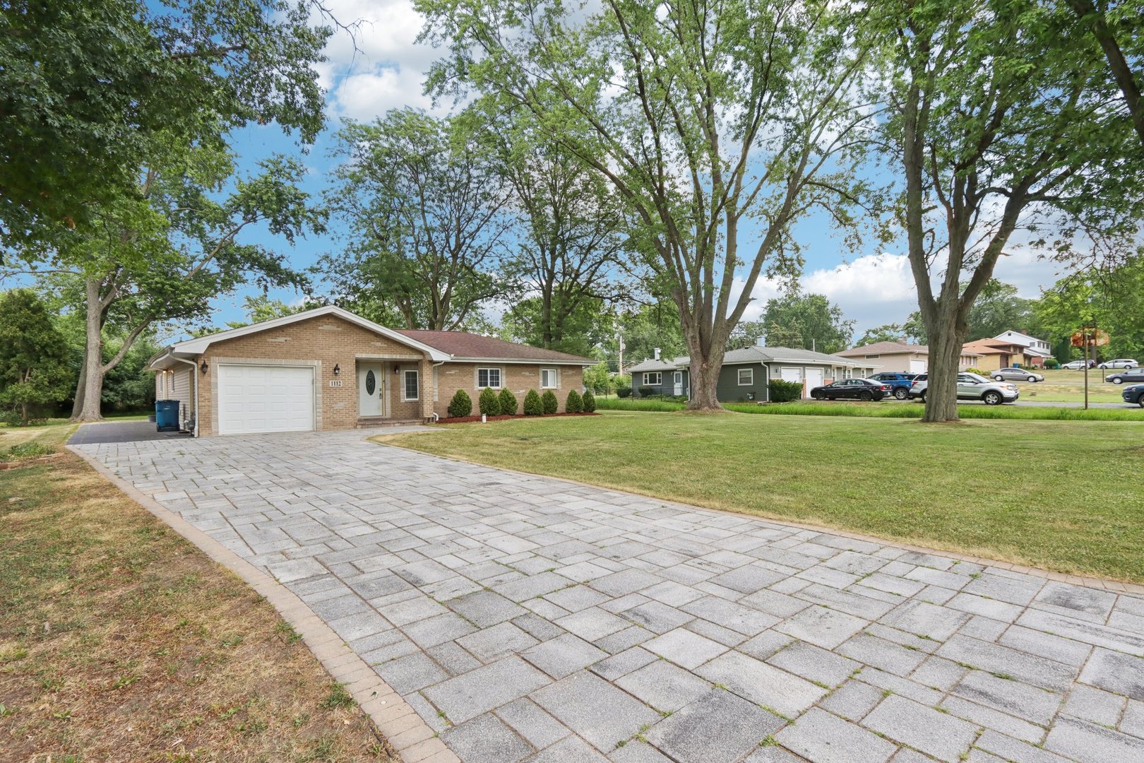 1112 Rosary Lane