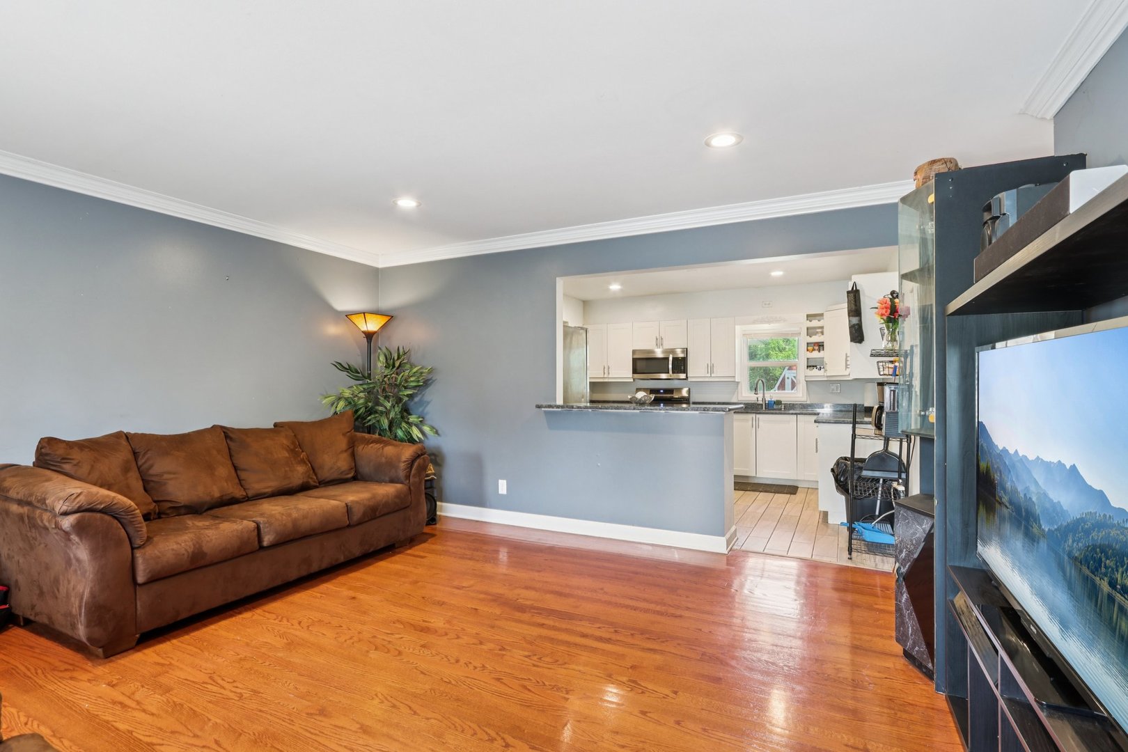 1112 Rosary Lane