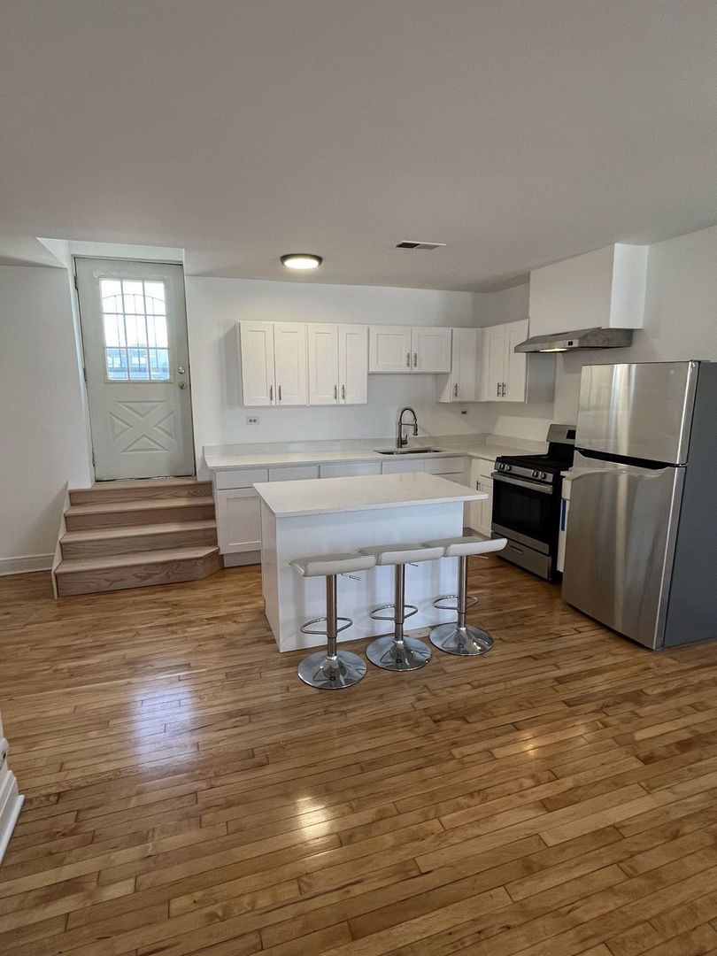 8016 S Halsted Street 2N