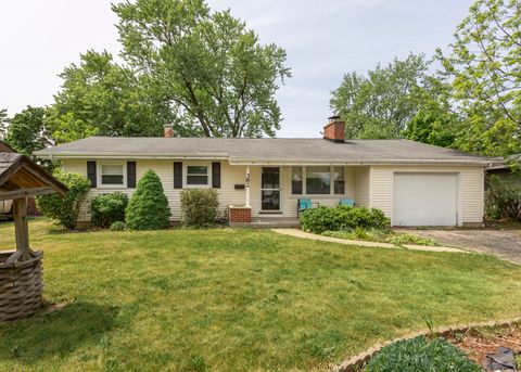 Photo of 382 Keith Avenue, Crystal Lake, IL 60014 (MLS # 12656230)