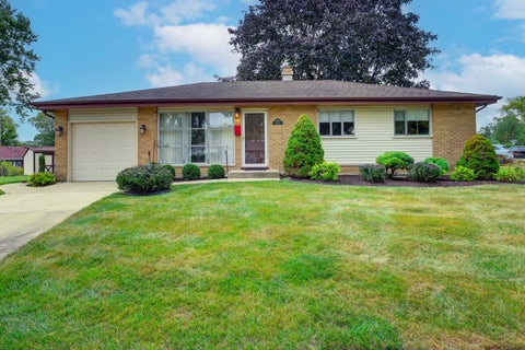Tiny photo for 385 Pleasant Street, Hoffman Estates, IL 60169 (MLS # 12761078)