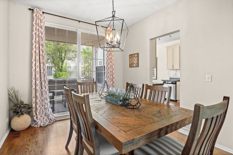 Tiny photo for 521 Pheasant Trail, St. Charles, IL 60174 (MLS # 12634349)