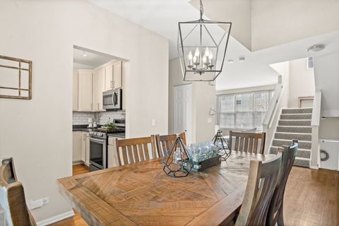 Tiny photo for 521 Pheasant Trail, St. Charles, IL 60174 (MLS # 12634349)