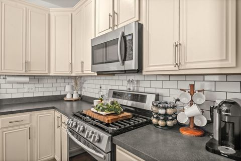 Tiny photo for 521 Pheasant Trail, St. Charles, IL 60174 (MLS # 12634349)