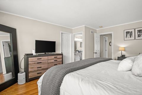 Tiny photo for 521 Pheasant Trail, St. Charles, IL 60174 (MLS # 12634349)